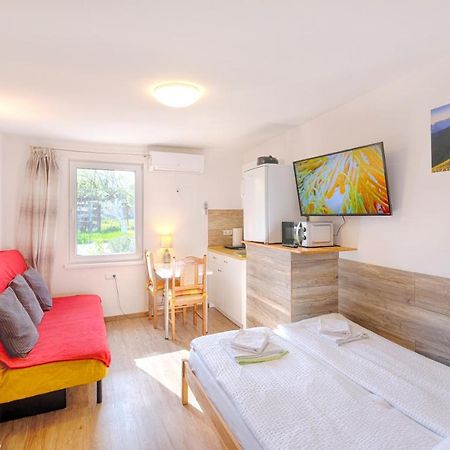 New Studio With Aircon & Free Parking Ljubljana Luaran gambar